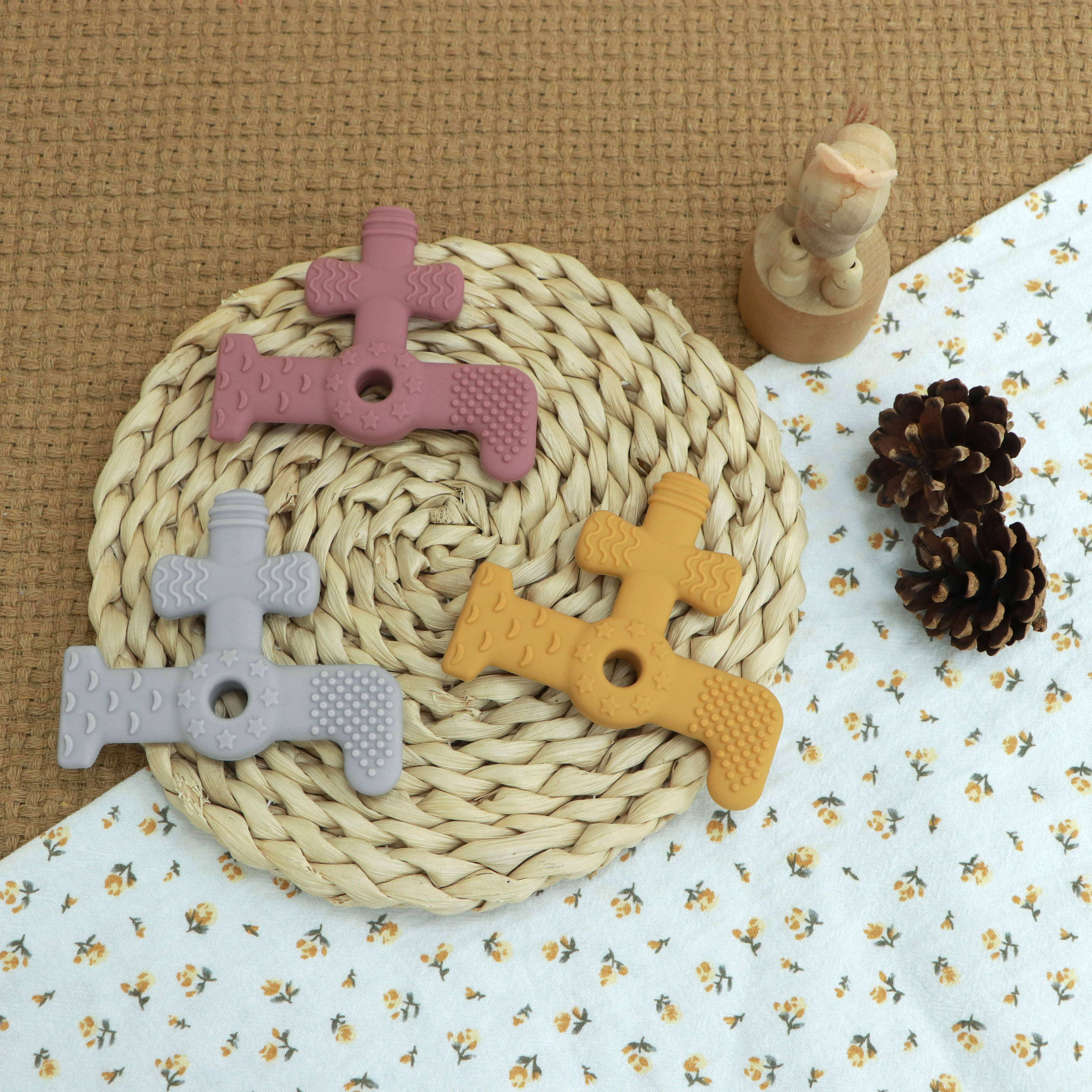 Faucet Shape Silicone Teether  - مراجعة Silicone Tap Washer وسعره